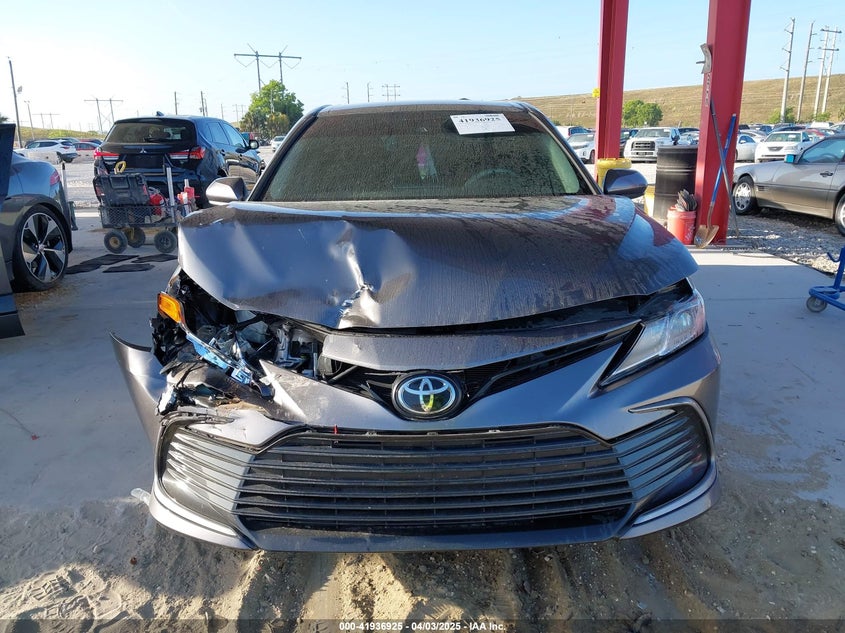 2021 TOYOTA CAMRY LE - 4T1C11AK1MU548292