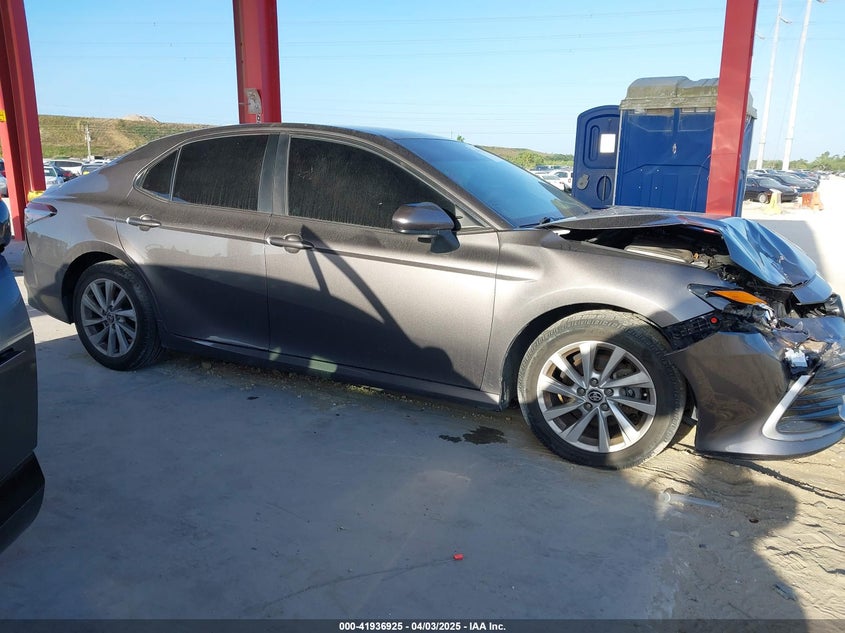 2021 TOYOTA CAMRY LE - 4T1C11AK1MU548292