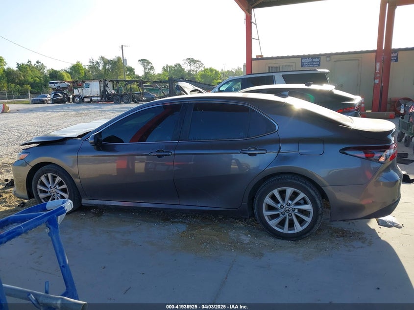 2021 TOYOTA CAMRY LE - 4T1C11AK1MU548292