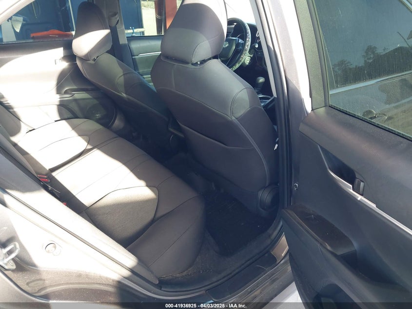 2021 TOYOTA CAMRY LE - 4T1C11AK1MU548292