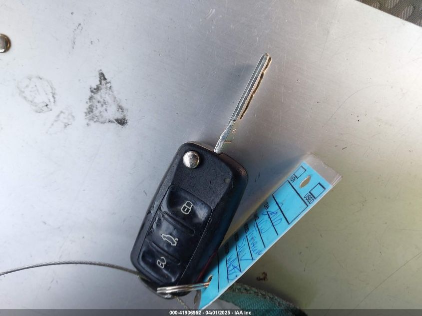 2010 Volkswagen Tiguan S VIN: WVGBV7AX6AW521541 Lot: 41936952