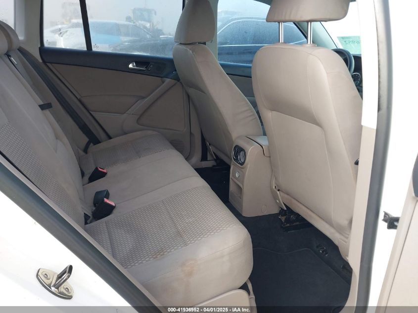 2010 Volkswagen Tiguan S VIN: WVGBV7AX6AW521541 Lot: 41936952