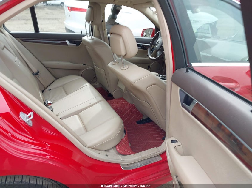 2013 MERCEDES-BENZ C CLASS VIN: WDDGF8AB3DR293279