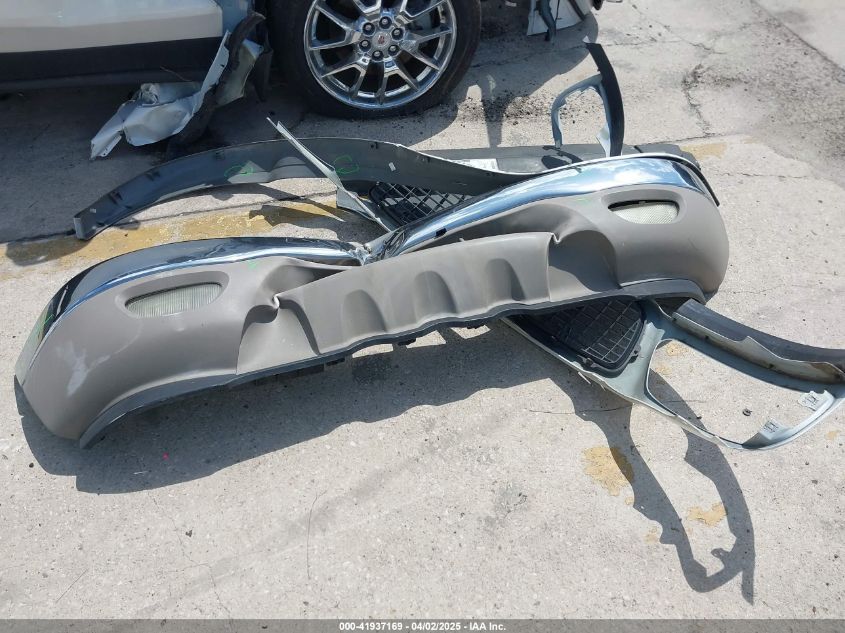 2000 Ford Expedition Eddie Bauer VIN: 1FMRU17L6YLB62674 Lot: 41937169