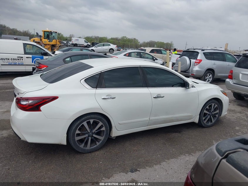 2017 NISSAN ALTIMA VIN: 1N4AL3AP0HN345977