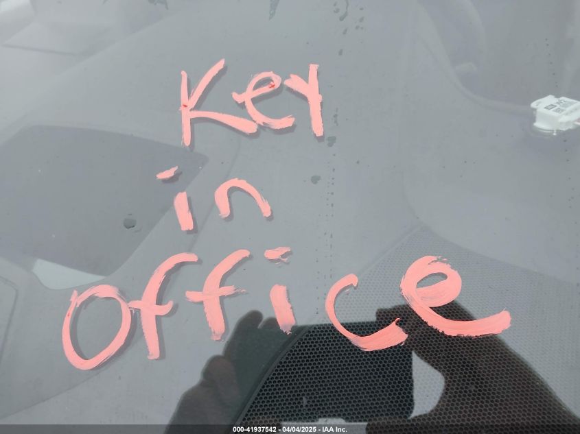 2024 Toyota Sienna - 5TDESKFC4RS137515