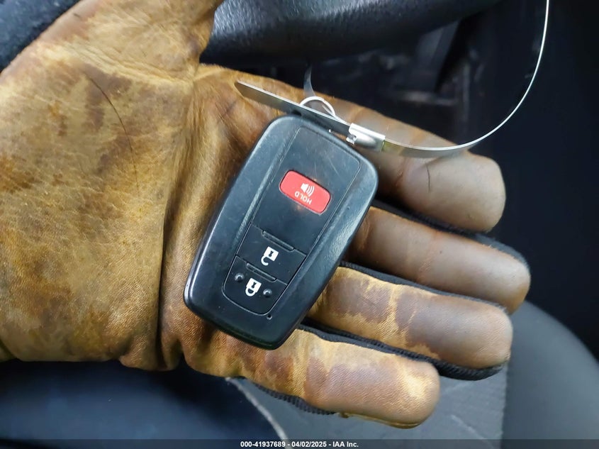 2020 TOYOTA RAV4 XLE - 2T3P1RFV6LC069327