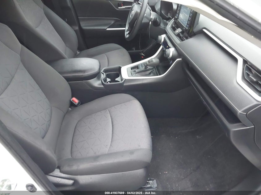 2020 TOYOTA RAV4 XLE - 2T3P1RFV6LC069327
