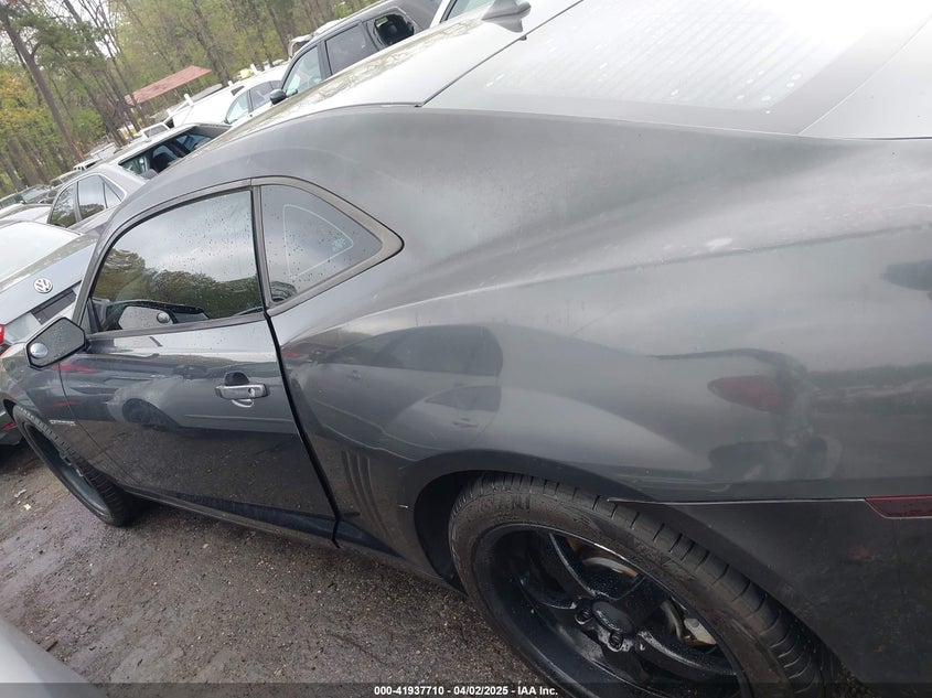 2011 CHEVROLET CAMARO VIN: 2G1FE1ED6B9152413