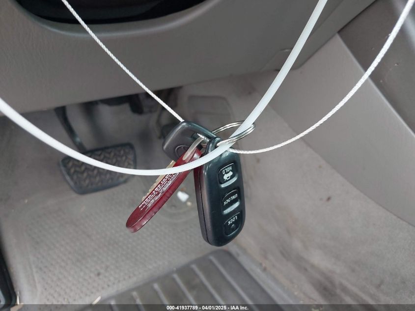 2005 Toyota Camry Le VIN: 4T1BE32K15U586004 Lot: 41937789