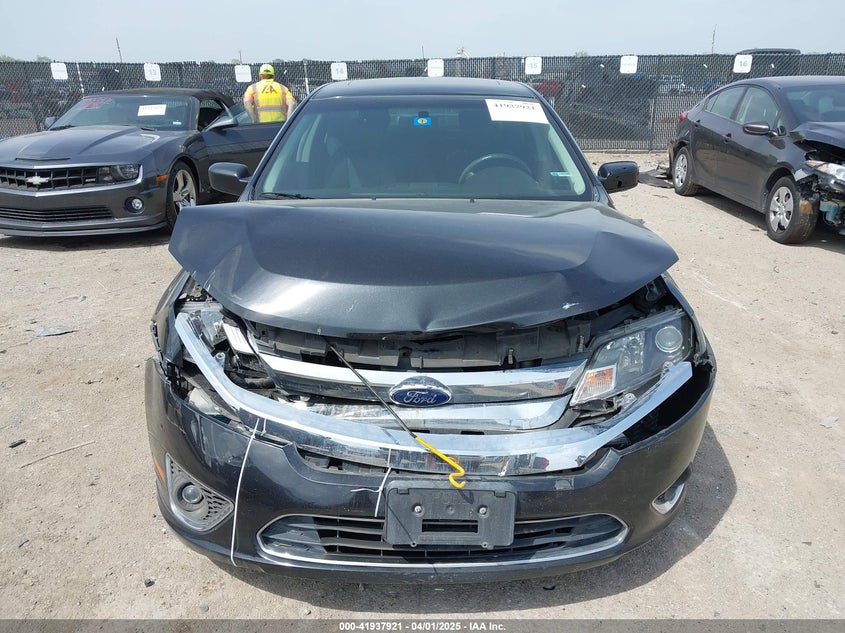 2011 FORD FUSION VIN: 3FAHP0JA4BR196345