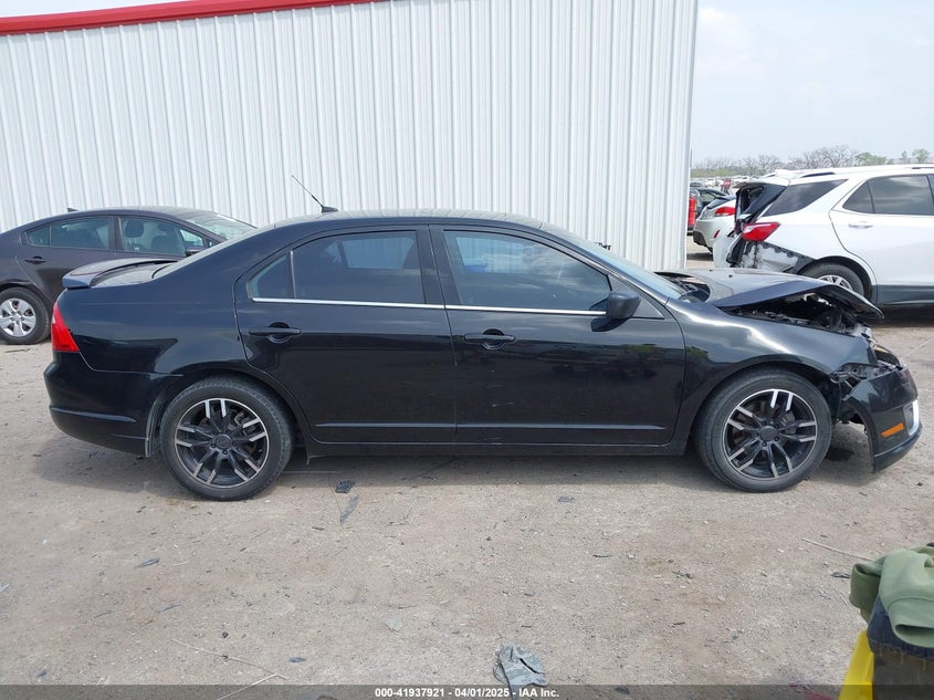 2011 FORD FUSION VIN: 3FAHP0JA4BR196345