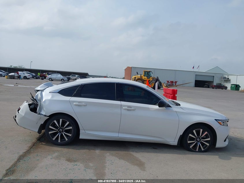 2022 HONDA ACCORD VIN: 1HGCV1F46NA061743