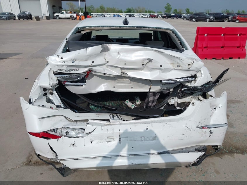 2022 HONDA ACCORD VIN: 1HGCV1F46NA061743