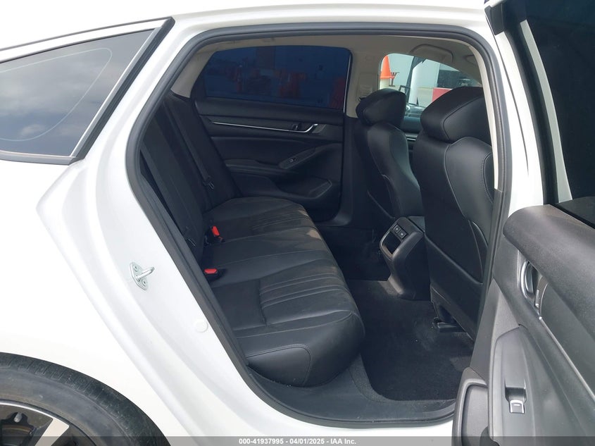 2022 HONDA ACCORD VIN: 1HGCV1F46NA061743