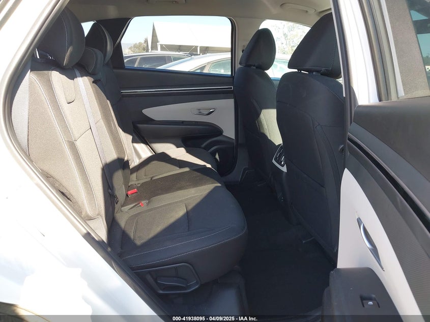 VIN 5NMJB3AE0NH117546 2022 HYUNDAI TUCSON SEL
