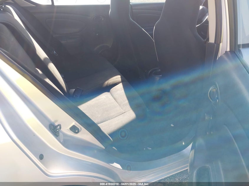 2013 Nissan Versa 1.6 S VIN: 3N1CN7AP6DL827404 Lot: 41938318