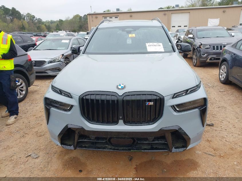 2025 BMW X7 - 5UX33EM04S9X73210
