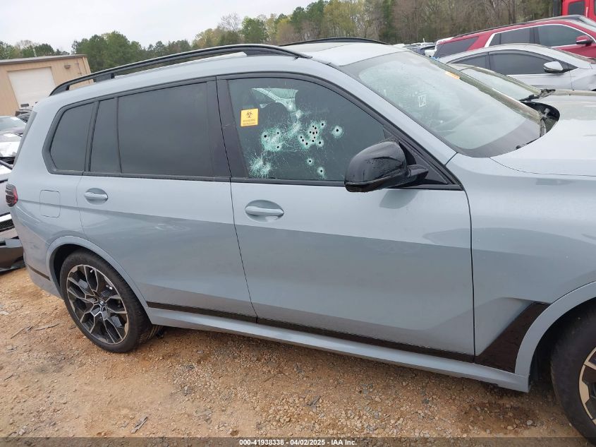 2025 BMW X7 - 5UX33EM04S9X73210