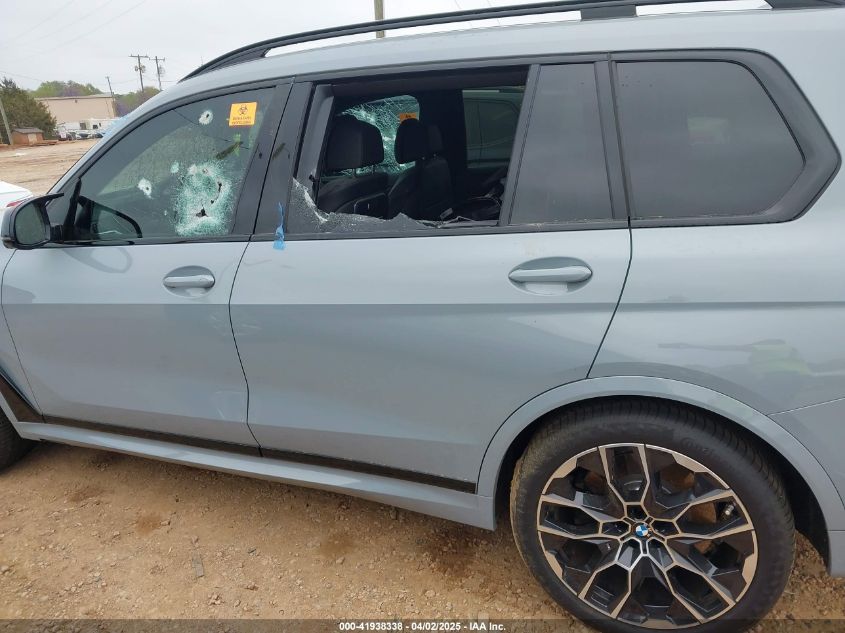 2025 BMW X7 - 5UX33EM04S9X73210
