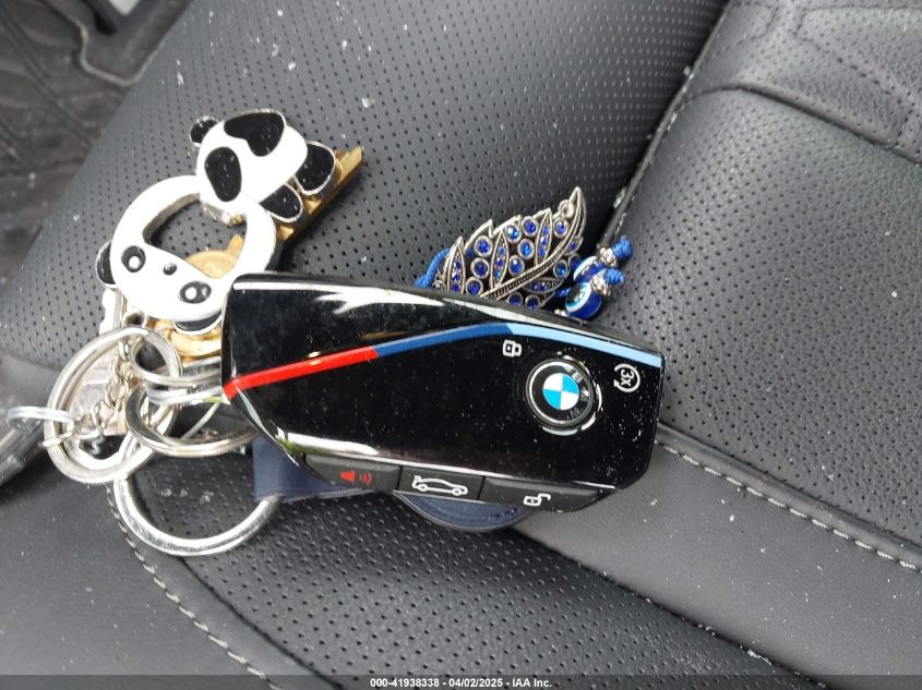 2025 BMW X7 - 5UX33EM04S9X73210