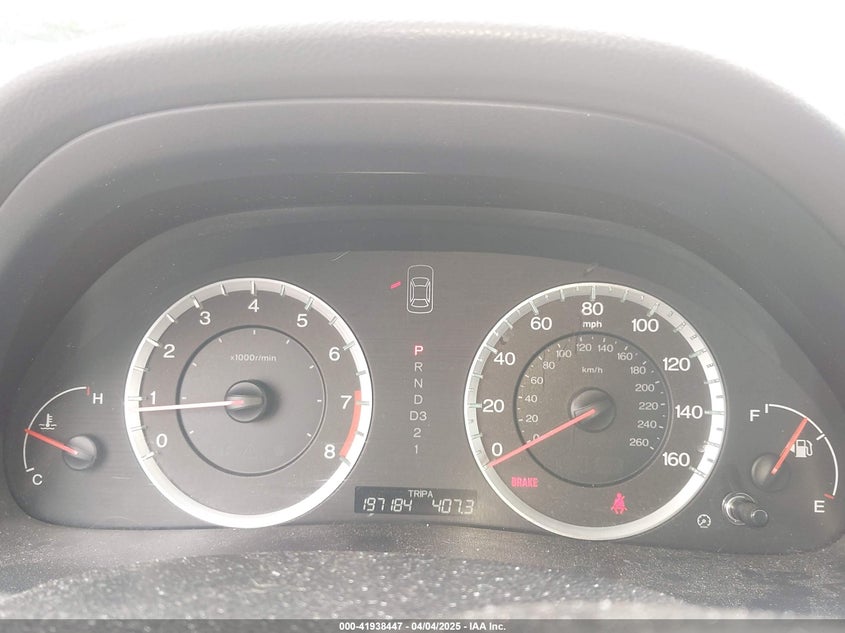 2009 HONDA ACCORD VIN: 1HGCP26449A082631