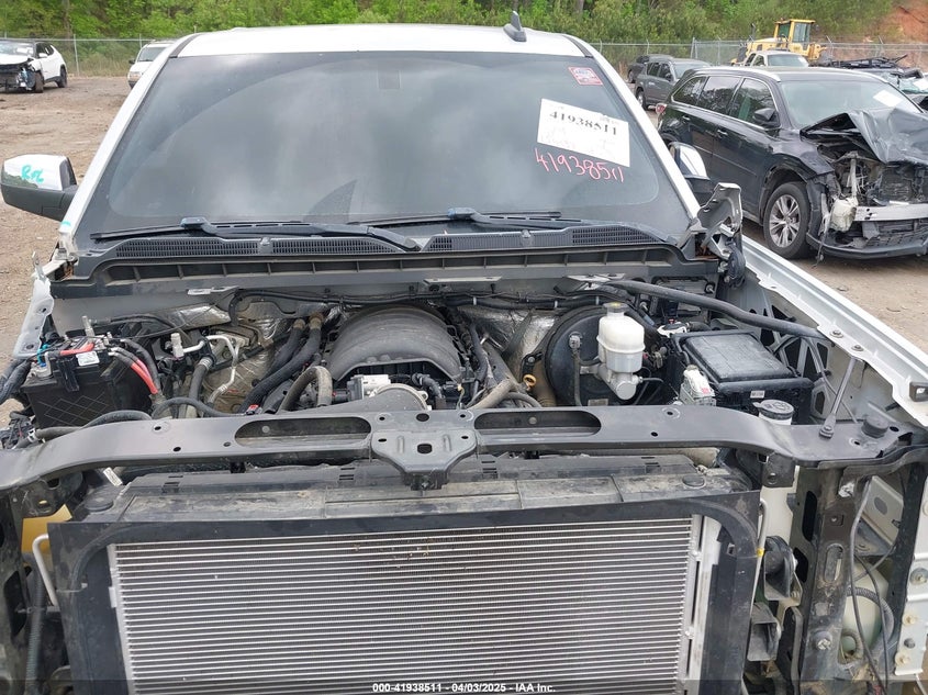 2018 CHEVROLET SILVERADO VIN: 3GCUKSEJ2JG172536