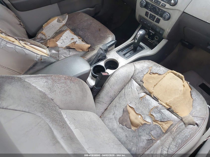 2009 FORD FOCUS VIN: 1FAHP37N09W181408