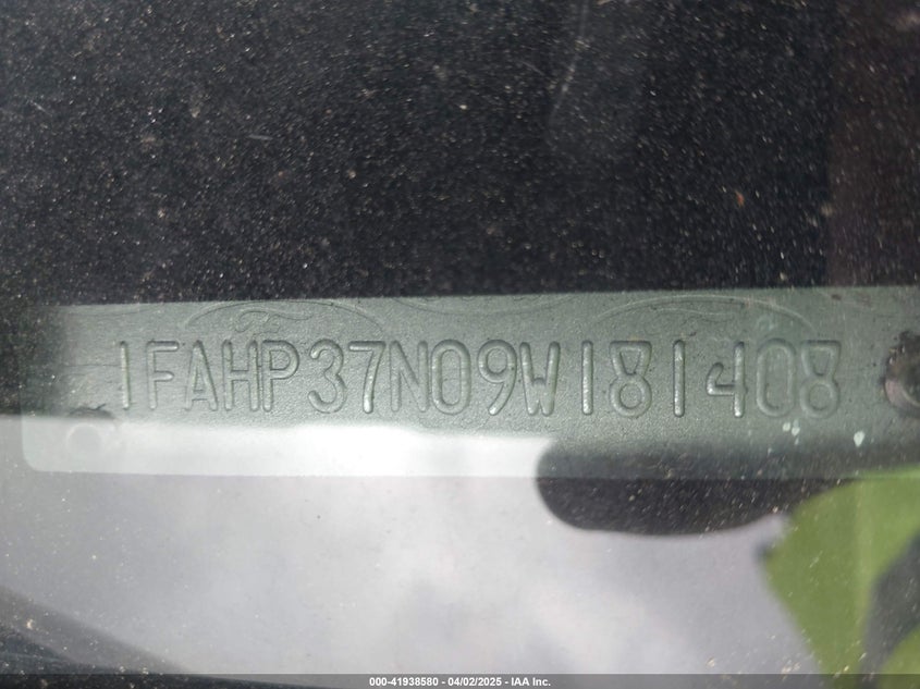 2009 FORD FOCUS VIN: 1FAHP37N09W181408