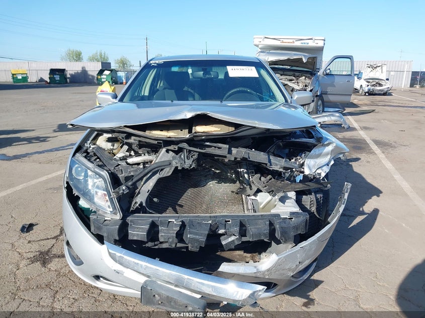 2011 FORD FUSION VIN: 3FAHP0HA0BR144927