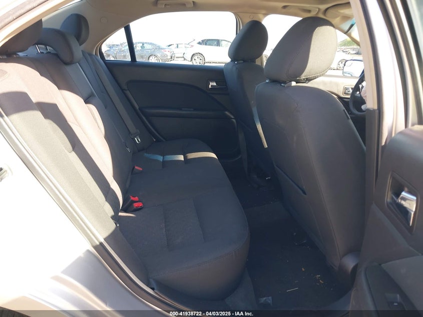 2011 FORD FUSION VIN: 3FAHP0HA0BR144927