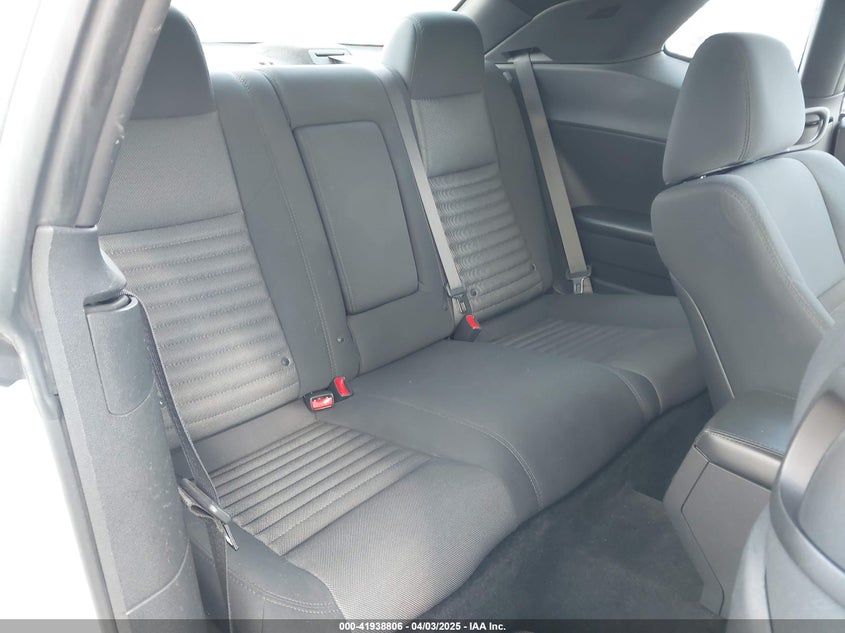 2014 DODGE CHALLENGER VIN: 2C3CDYAG2EH153028