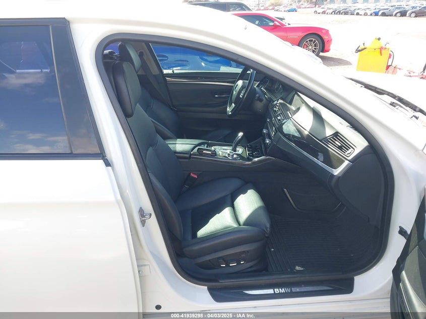 2011 BMW 528 VIN: WBAFR1C53BC747250