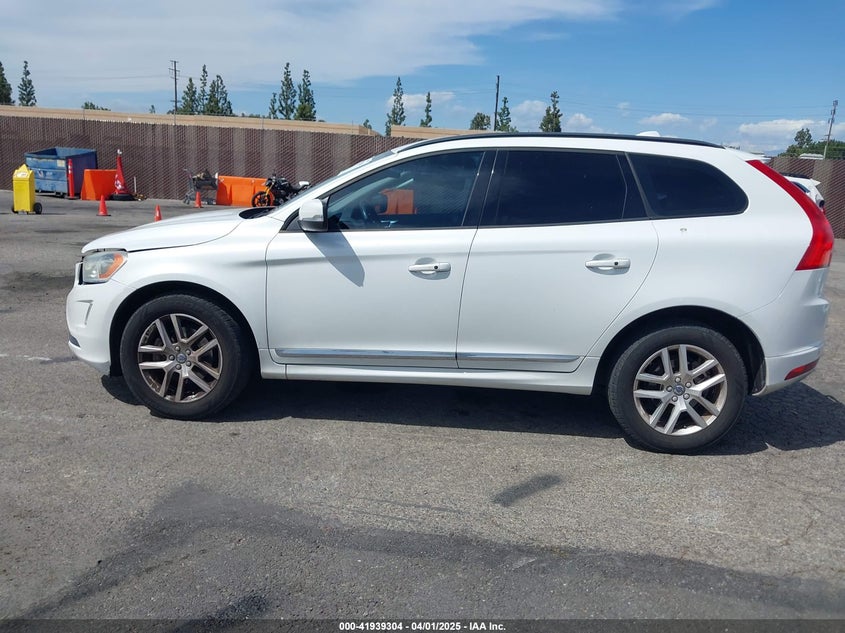 VIN YV440MDJ8H2076428 2017 VOLVO XC60 T5