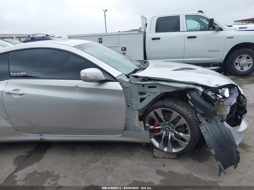 2013 HYUNDAI GENESIS 3.8 TRACK - KMHHU6KJ2DU100451