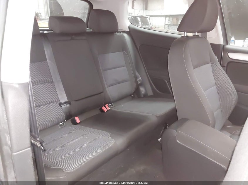 2012 VOLKSWAGEN GOLF VIN: WVWBM7AJ5CW025149