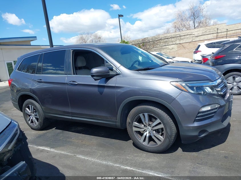 2017 HONDA PILOT EX - 5FNYF5H37HB019476