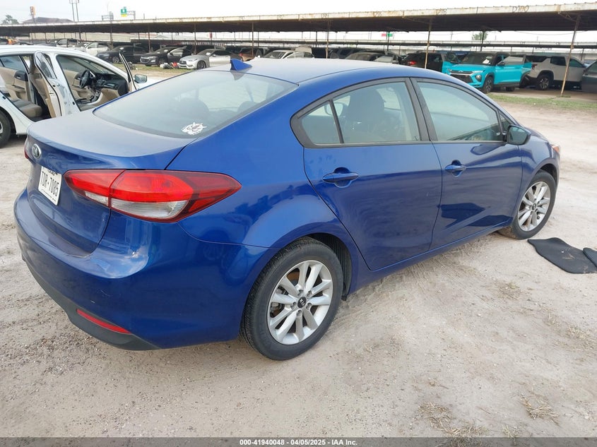 2017 KIA FORTE VIN: 3KPFL4A74HE021750