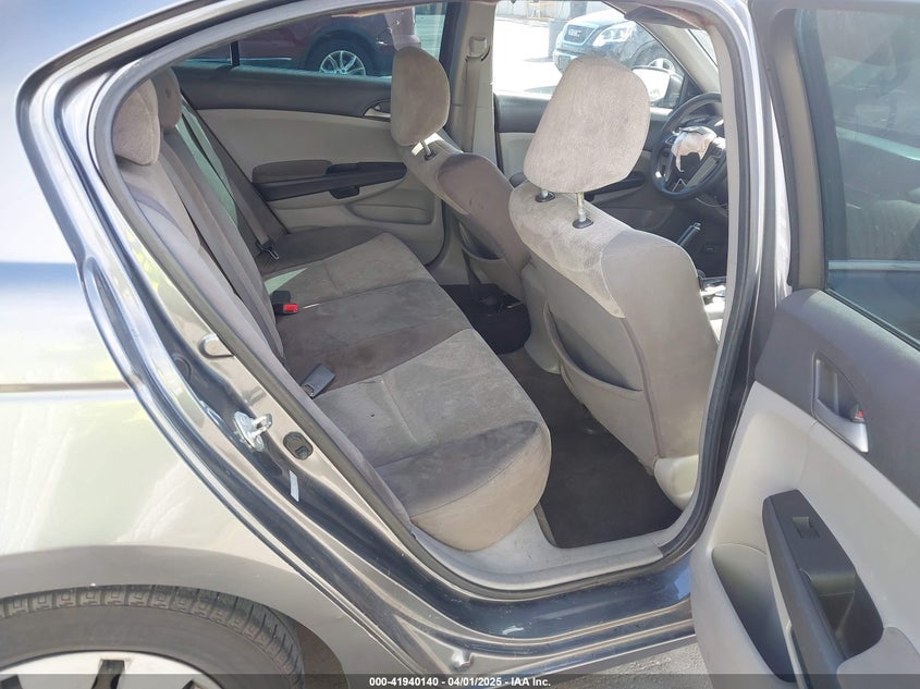 2010 HONDA ACCORD VIN: 1HGCP2F37AA104813