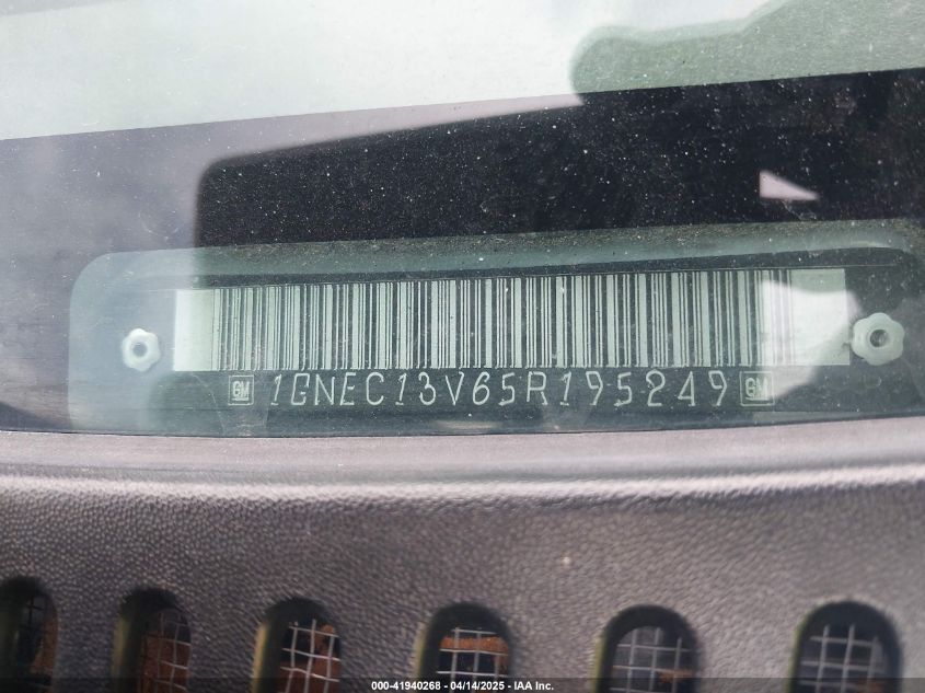 2005 Chevrolet Tahoe Ls VIN: 1GNEC13V65R195249 Lot: 41940268