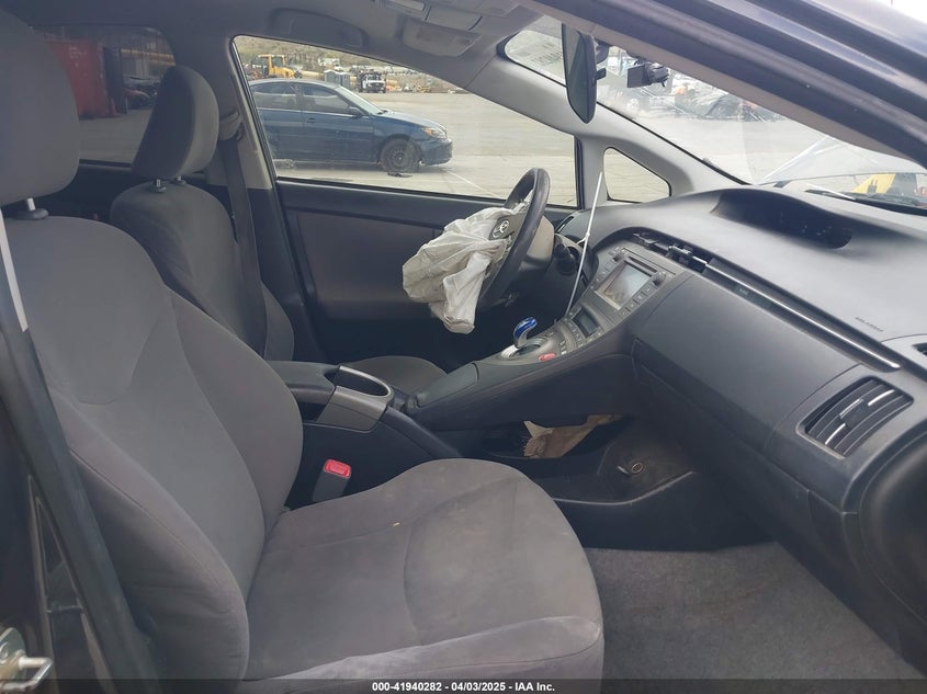 2013 TOYOTA PRIUS VIN: JTDKN3DU5D5629397