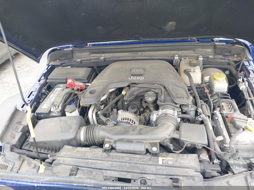 2019 JEEP WRANGLER UNLIMITED SPORT - 1C4HJXDG4KW627445