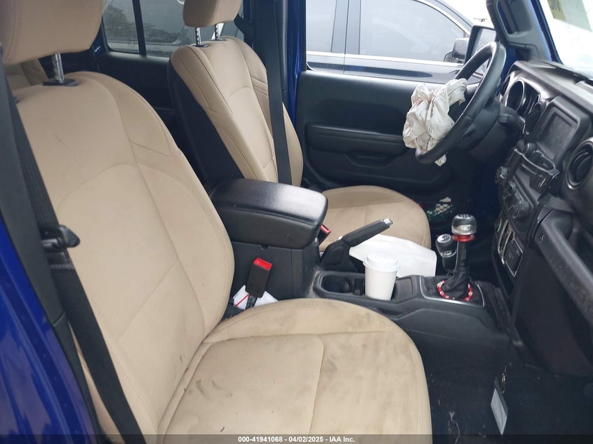 2019 JEEP WRANGLER UNLIMITED SPORT - 1C4HJXDG4KW627445