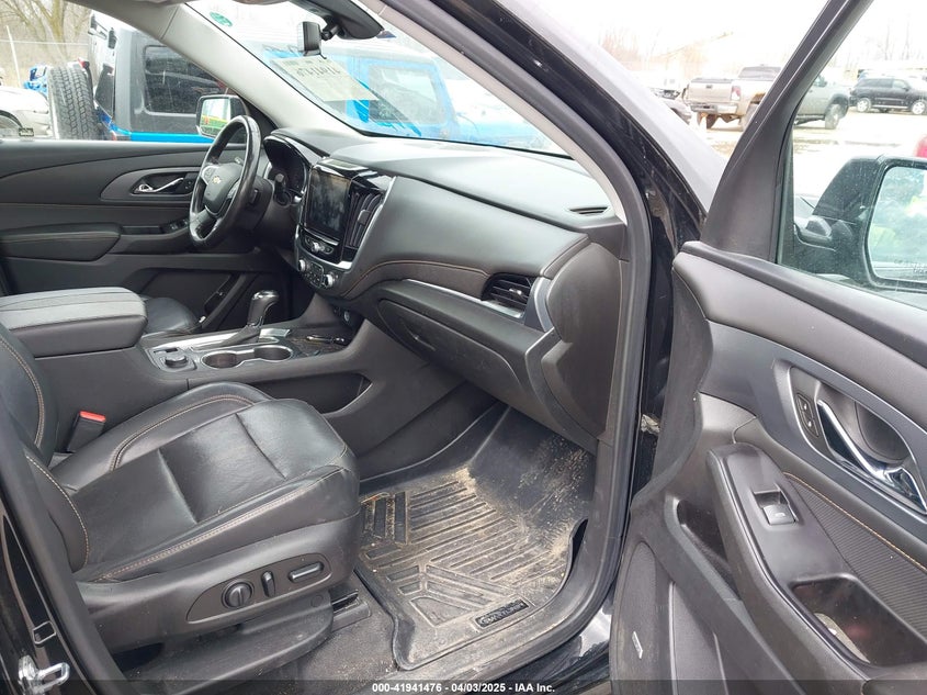 2019 CHEVROLET TRAVERSE VIN: 1GNEVKKW0KJ242005