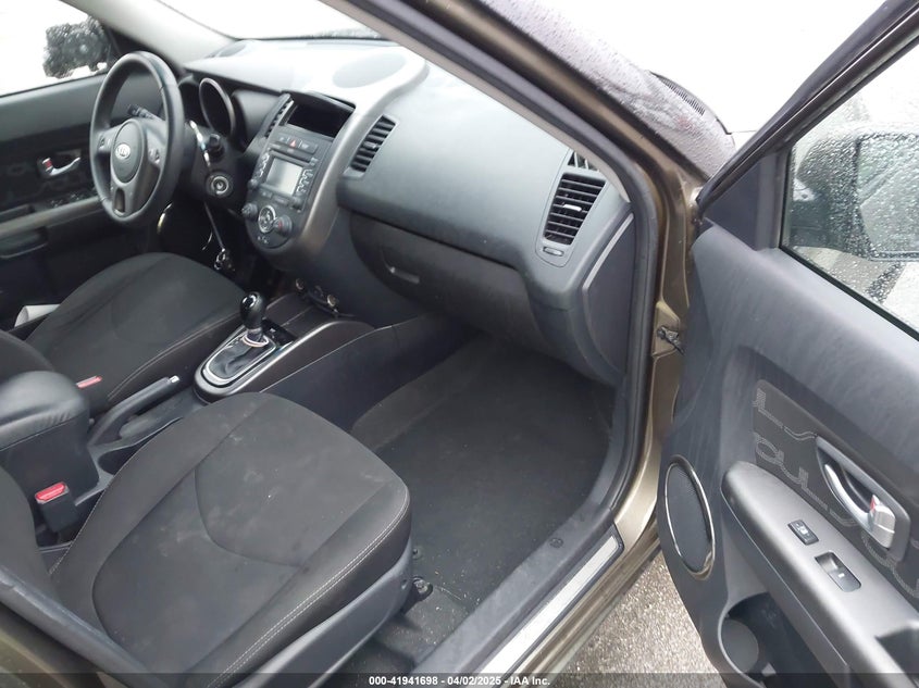 2012 KIA SOUL VIN: KNDJT2A67C7426869