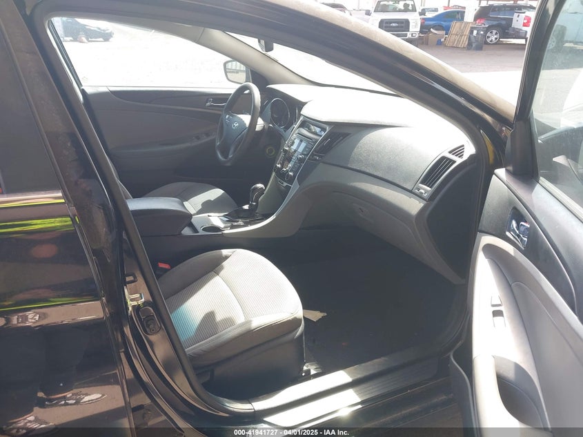 2012 HYUNDAI SONATA VIN: 5NPEB4AC5CH493701