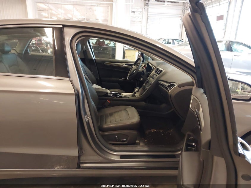 2014 FORD FUSION VIN: 3FA6P0LU5ER310629