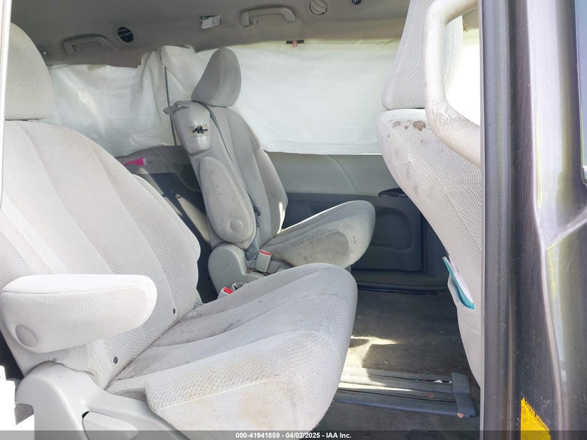 2012 TOYOTA SIENNA VIN: 5TDKK3DC5CS279651