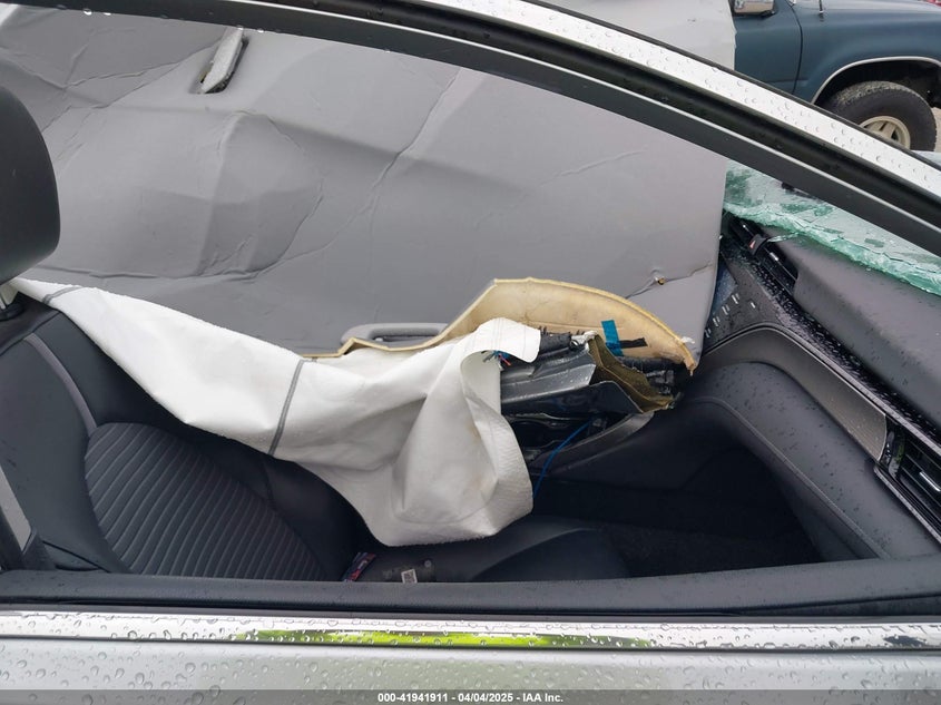 2020 TOYOTA CAMRY VIN: 4T1G11AK9LU329080