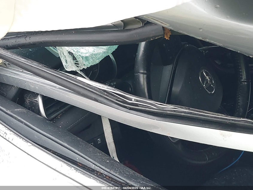 2020 TOYOTA CAMRY VIN: 4T1G11AK9LU329080